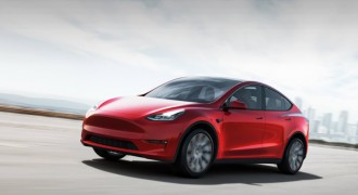 特斯拉Model Y、ARCFOX αS进入新一批新能源汽车推荐车型目录