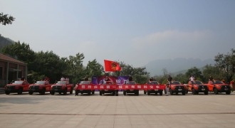 全国第一批火炮交车 出征阿拉善英雄会
