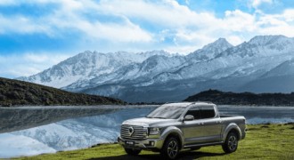 3.0T V6+百变车箱 户外之王山海炮让你奢享“春”之旅